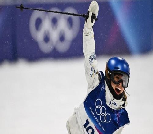 谷愛凌大跳臺摘銀創(chuàng)紀(jì)錄：讓世界看到我敢上場已是金牌