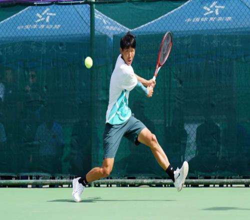 萬馬齊喑，崔杰頂住壓力挺進(jìn)決賽，王傲然逆轉(zhuǎn)斬獲男雙冠軍