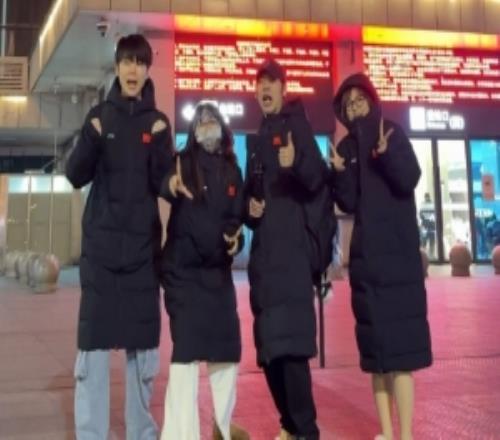 主持骆歆晒旅游照：好久没有户外了这次是超级无敌特种兵行程