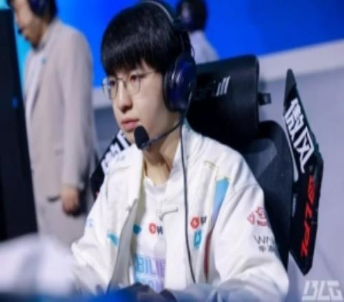戰(zhàn)勝IG后BLG下路Elk更新動態(tài)：兄弟們打的好后面比賽繼續(xù)加油