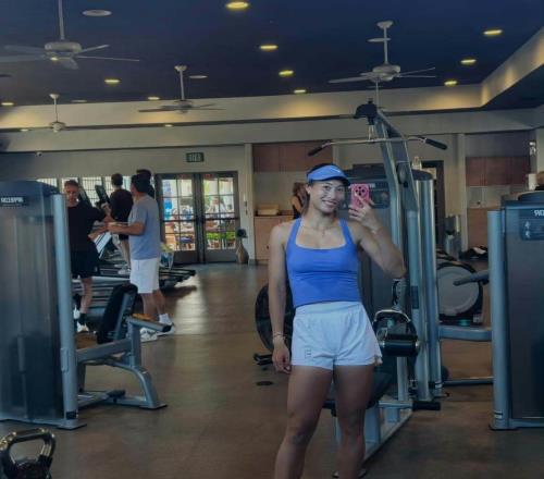 鄭欽文曬照新教練技改，外媒稱其劍指法網(wǎng)陽光雙賽成績是合作關(guān)鍵