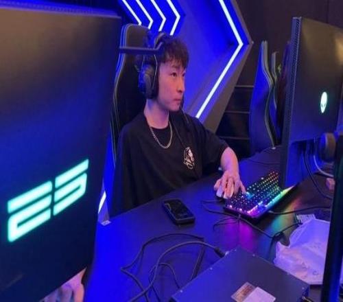 全國殘?zhí)貖W會泳者李挺：在不同的賽道上“游”向未來