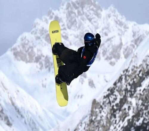 蘇翊鳴，順利晉級(jí)決賽！