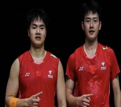 梁偉鏗王昶20力克西班牙組合，晉級(jí)羽毛球世錦賽男雙16強(qiáng)