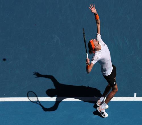 如何評(píng)說(shuō)“軟蛋”茲維列夫輸給抽筋的阿卡穆拉托格魯如是說(shuō)