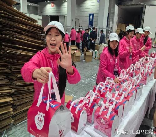 拉走箱子，無錫馬拉松的極致“內(nèi)卷”究竟帶來什么