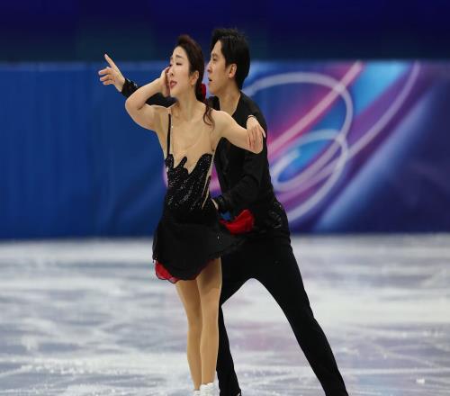 淚目！韓聰隋文靜無懼傷病短節(jié)目奪第六：自由滑成最后一舞