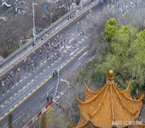 武漢馬拉松報(bào)名創(chuàng)紀(jì)錄不意外，公布了才意外