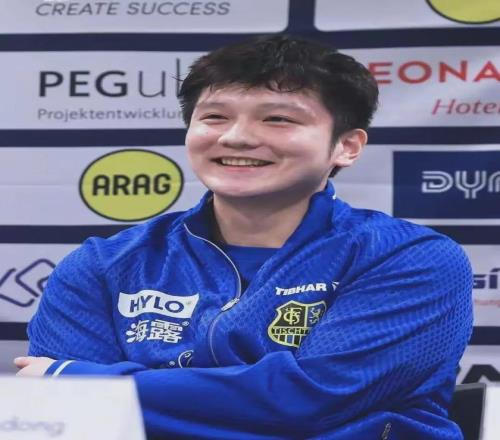 小胖：別回來、別往后看、別寫信，不要輸給鄉(xiāng)愁，把我們都忘掉！