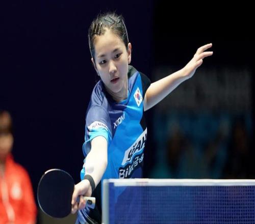 孫穎莎逆轉(zhuǎn)取勝中國女乒橫掃韓國隊挺進世乒賽四強
