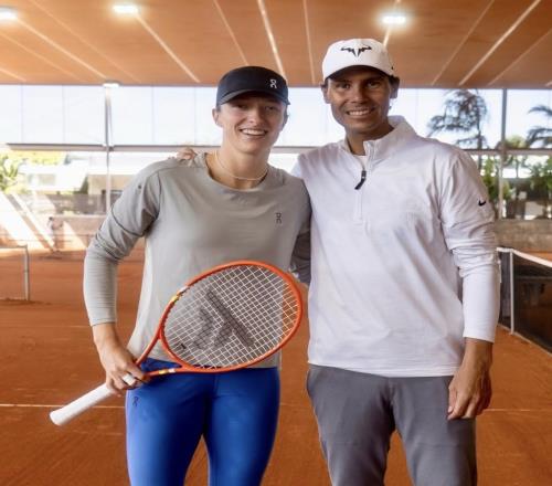 斯瓦泰克談納達(dá)爾對(duì)她的指導(dǎo)：榮幸之至