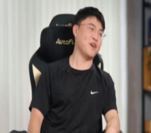 Uzi:不管我孩子未来做什么我都会告诉他不要半途而废要坚持极限