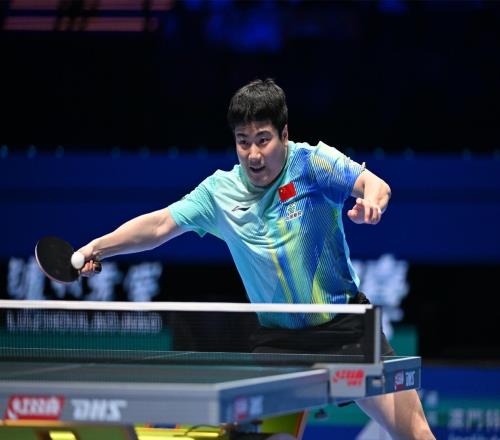 中國男乒告急！16強(qiáng)僅剩2人，選人引爭議，王皓本該帶上向鵬