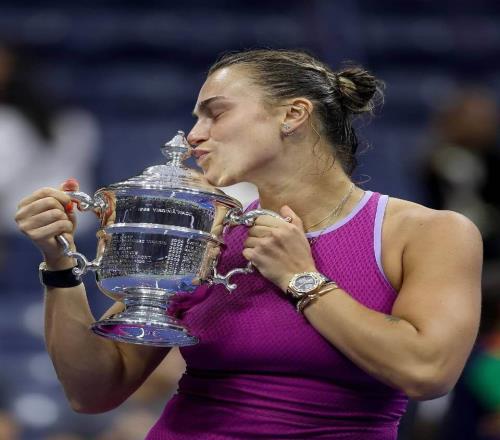 奧斯汀首創(chuàng)將為球員提供“憤怒屋”，薩巴拒戴彩虹手串遭外網(wǎng)批評(píng)