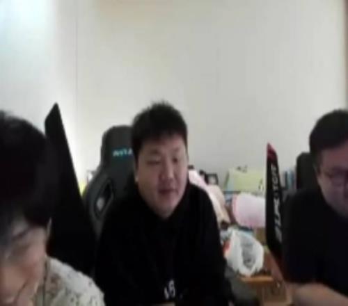 yagao爆料比赛也能嚼榔子:只要味道小别被裁判闻到就行!