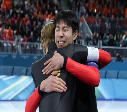 中國速滑男隊(duì)：這份“新年禮物”其實(shí)含有戰(zhàn)術(shù)