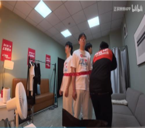 金主是会整活的!BLG赞助商转转更新视频将BLG选手打包寄走并为LPL加油