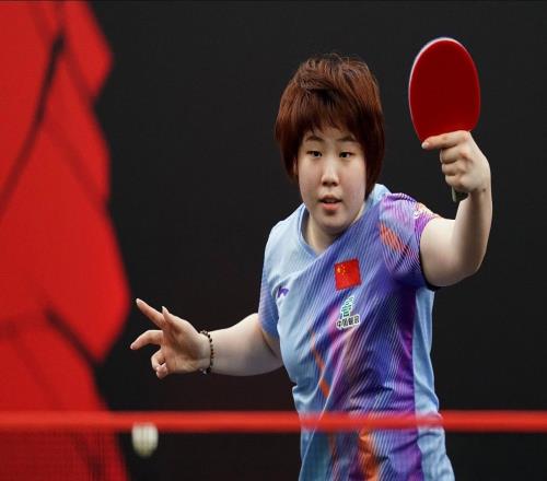 雙線對決日乒主將！中國女乒22歲第三巨頭閃耀：邱貽可打造新王牌