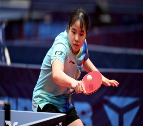 30奪冠！中國(guó)女乒17歲削球新星崛起：劉詩(shī)雯師妹變黑馬逆襲