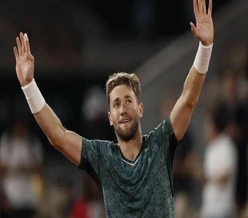 又是納達(dá)爾網(wǎng)校！幫斯瓦泰克找教練培養(yǎng)青少年世界第一學(xué)費(fèi)不菲但成材率蠻高！