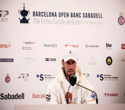 情況比想象中嚴(yán)重！阿卡坦言傷病加重，后續(xù)紅土賽季埋下隱患