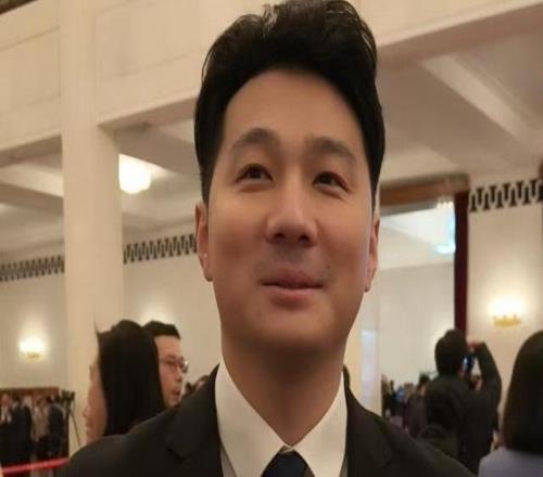 從奧運冠軍到冰雪教練，任子威：這是我轉(zhuǎn)型的第一年