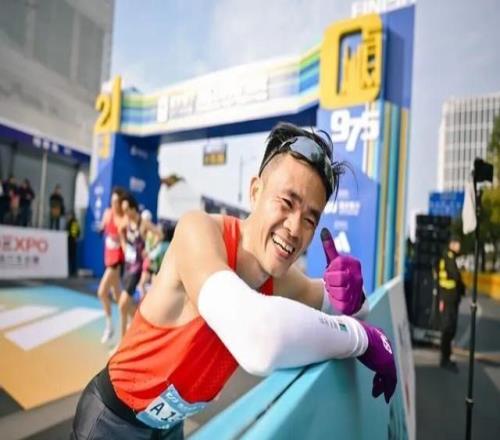 1.5萬名跑者暢跑浦東！2026上海半程馬拉松圓滿完賽