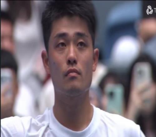 持外卡参赛的吴易昺21逆转科达，首进ATP杭州赛男单八强