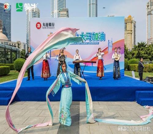 找對(duì)密碼，大連馬拉松終歸來