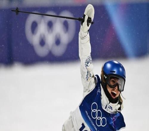 奪銀被問丟金，谷愛凌回?fù)敉饷健昂芑闹嚒? />
<div   id=