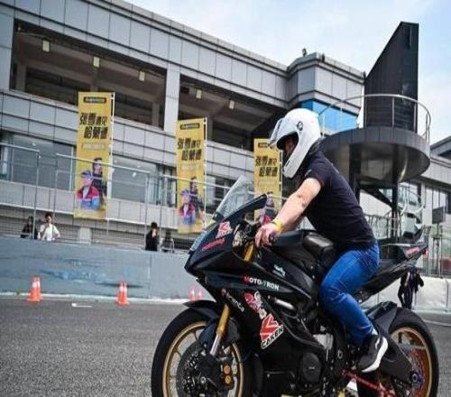 全球知名玩車人齊聚，懂車帝“張雪遇見哈蒙德”玩車派對上海舉辦