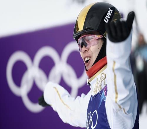 第二金！徐夢桃斬獲自由式滑雪女子空中技巧金牌