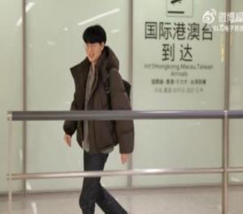 Viper：來中國就想去海底撈！沒想到這么多粉絲來機場歡迎我，我很感謝！