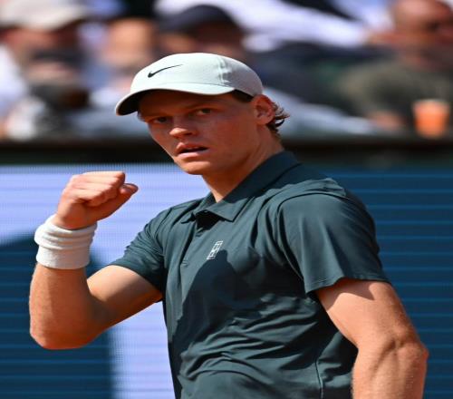 除阿卡德約外吊打其余前十對陣紀錄辛納壓倒性優(yōu)勢！