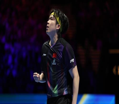 王楚欽決賽擊敗松島輝空，奪得生涯首個世界杯單打冠軍