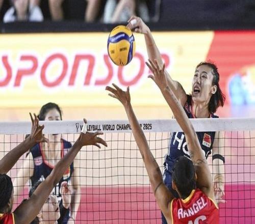 中國(guó)女排兩連勝，提前晉級(jí)16強(qiáng)