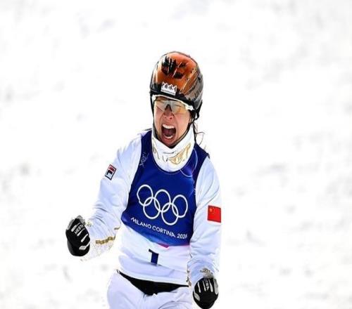 徐夢(mèng)桃：“姐還有空間，現(xiàn)在還不到說再見的時(shí)候！”