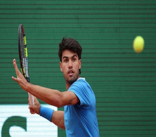 阿卡稱在家鄉(xiāng)有機會重返世界第一是動力，笑言本周不會想念辛納