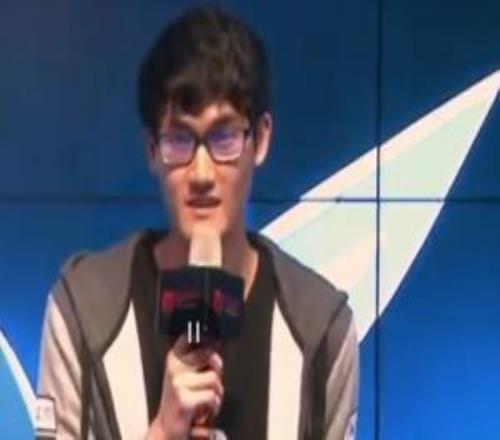 管泽元看karsa退役：时光时光你别催GG咖哥！