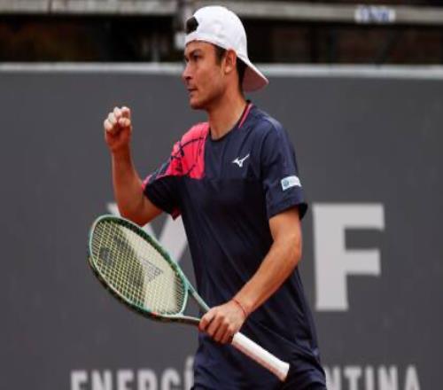 一ATP球員在主裁判拒絕制止比賽中的霸凌行為后，與其當(dāng)面對(duì)質(zhì)