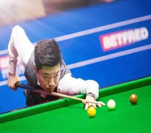 混混聚集、美女助教擦邊，這項被嫌棄的運動憑啥翻紅