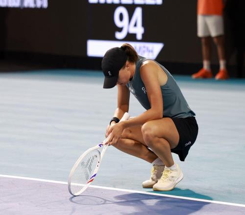 溫網奪冠是最大假象！斯瓦泰克急劇下滑的技改迷思