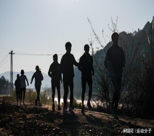 低壓缺氧的饋贈(zèng)：為何高原訓(xùn)練是馬拉松突破極限的最后一塊拼圖