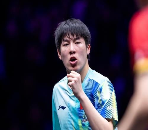 42進(jìn)半決賽！國乒19歲1米86新星崛起大閃耀：王楚欽終于不孤單