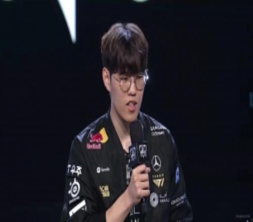 狂！Oner：目前還沒(méi)有想到有什么選手會(huì)對(duì)我們?cè)斐珊艽笸{