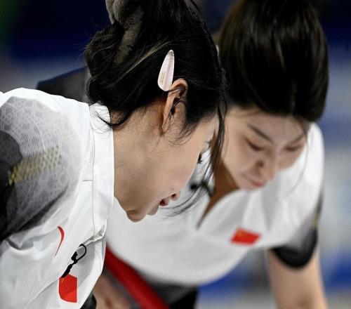 驚天逆轉(zhuǎn)！中國冰壺女隊(duì)8比7擊敗意大利