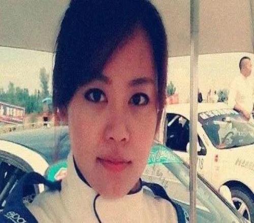 中國(guó)第一代女賽車(chē)手，40歲決定去開(kāi)網(wǎng)約車(chē)