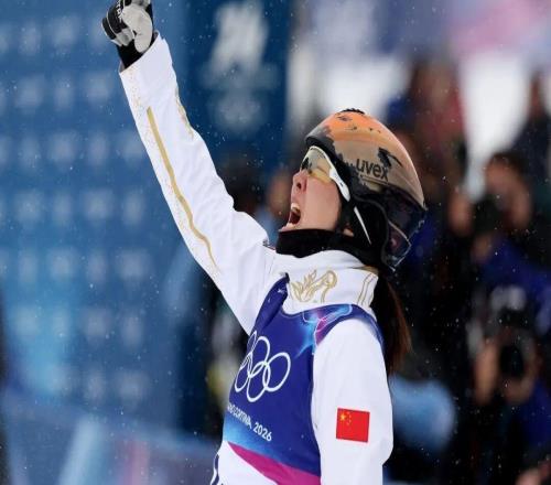 中國(guó)隊(duì)奪得自由式滑雪空中技巧混合團(tuán)體銅牌！本屆冬奧會(huì)空中技巧2金3銅收官