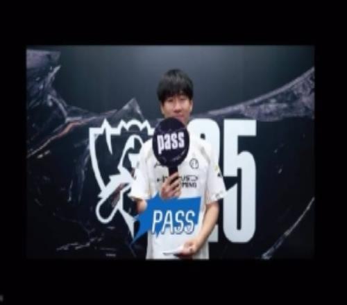 如果能BAN掉一個人KanaviMeikoJKLTheShy全部選擇Faker！