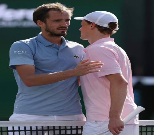 輸?shù)魶Q賽梅總稱自己心情又苦又甜，復(fù)盤比賽點(diǎn)出不敵辛納一關(guān)鍵